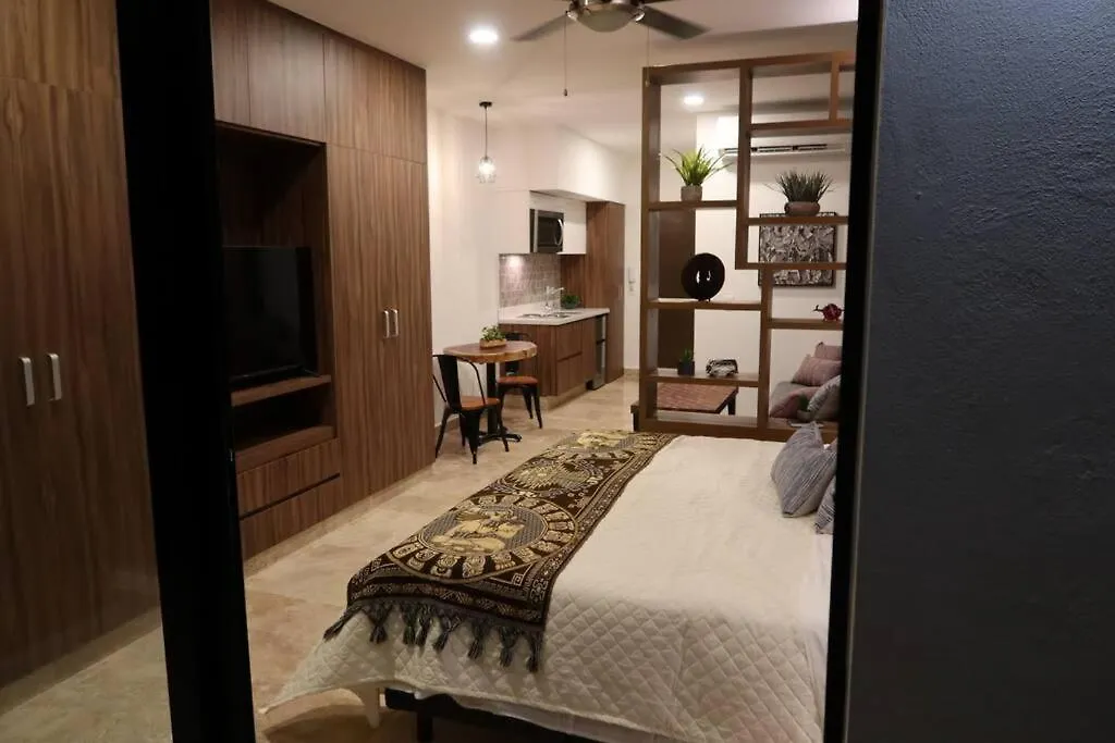 Perfect Location 0*, Playa del Carmen Meksyk