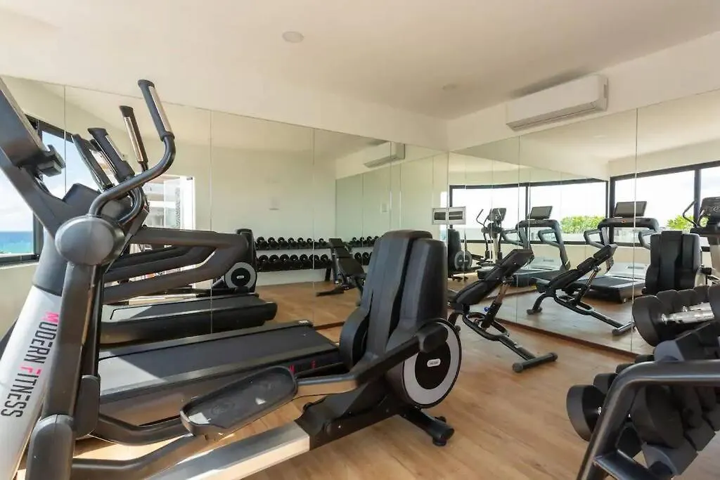 Perfect Location 0*, Playa del Carmen Meksyk