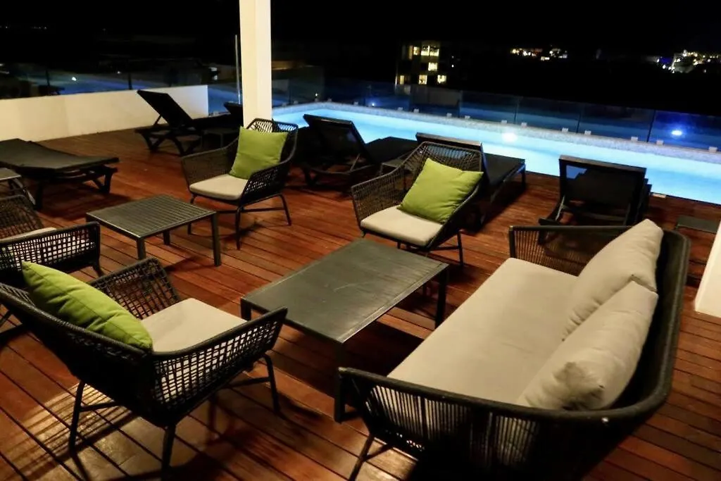 Perfect Location 0*, Playa del Carmen Meksyk